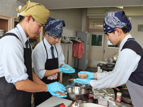 �������K7